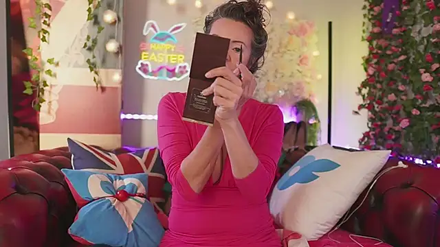 AmicaBentley online show from 04.08.26