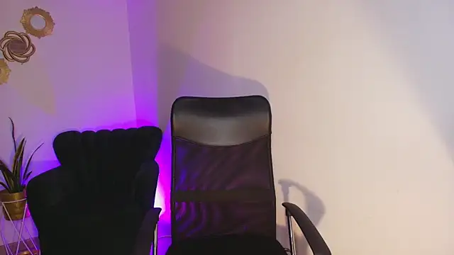 Snapshot of aliss_ev chatting on 03.09.26 aliss ev online show from 03.09.26