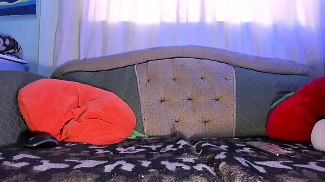 any 21hot online show from 11.18.25