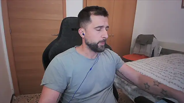 alex877x online show from 10.18.25