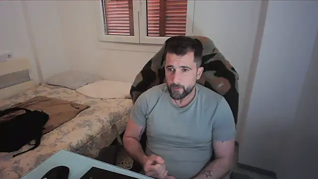 Snapshot of alex877x chatting on 04.25.26 alex877x online show from 04.25.26