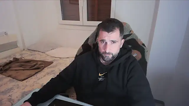 Snapshot of alex877x chatting on 04.25.26 alex877x online show from 04.25.26