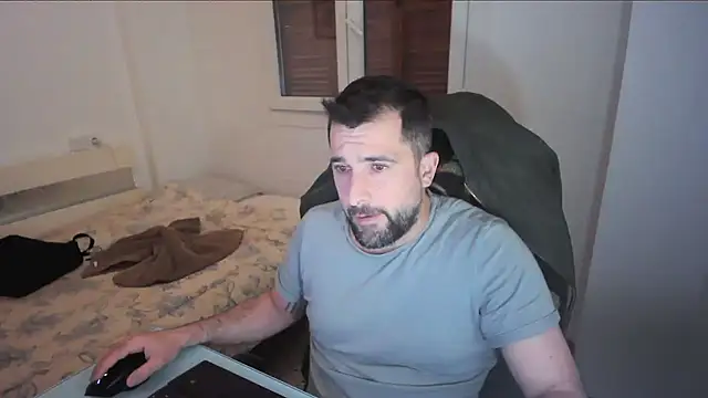 Snapshot of alex877x chatting on 04.29.26 alex877x online show from 04.29.26