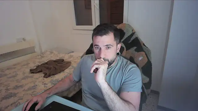 Snapshot of alex877x chatting on 04.29.26 alex877x online show from 04.29.26