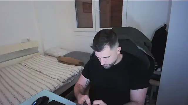 Snapshot of alex877x chatting on 05.01.26 alex877x online show from 05.01.26