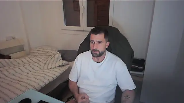 Snapshot of alex877x chatting on 05.09.26 alex877x online show from 05.09.26