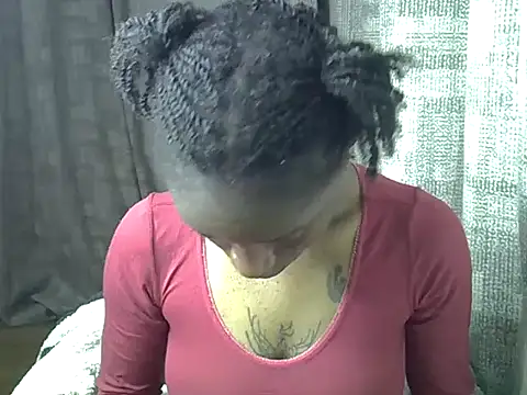 Snapshot of Enkarxx chatting on 10.06.25 Enkarxx online show from 10.06.25