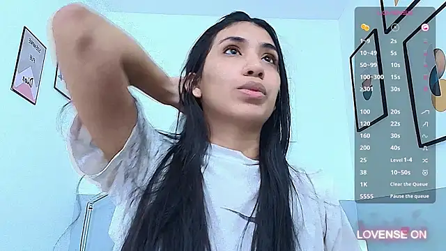 littlee emilyy  online show from 12.23.24