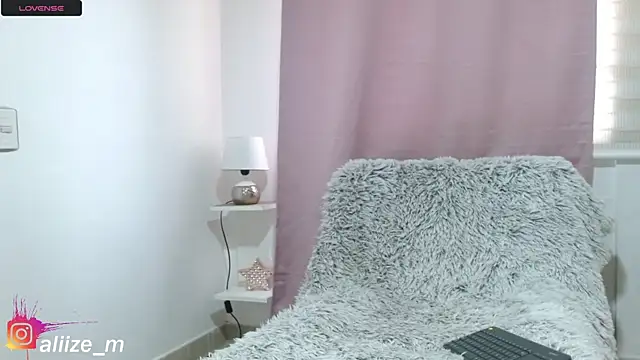 aliicee m online show from 01.11.26