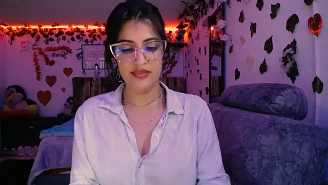 azahar  ziiz online show from 03.03.25