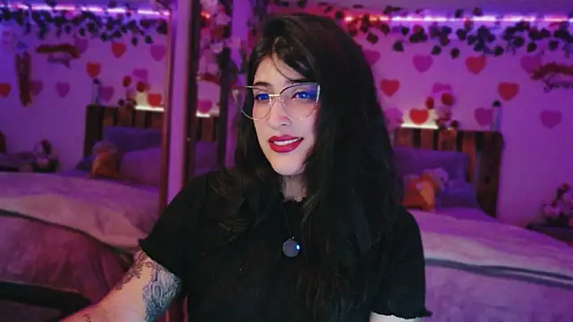 Snapshot of azahar__ziiz chatting on 04.29.26 azahar ziiz online show from 04.29.26