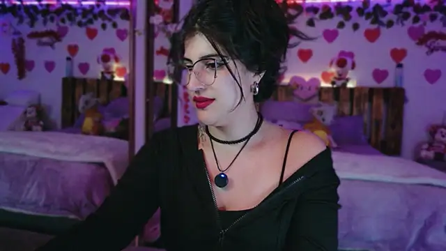 Snapshot of azahar__ziiz chatting on 05.25.26 azahar ziiz online show from 05.25.26