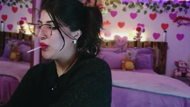 Snapshot of azahar__ziiz chatting on 05.27.26 azahar ziiz online show from 05.27.26