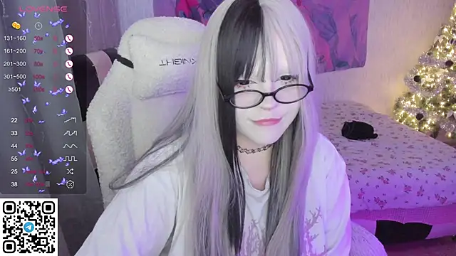 SelenaCute online show from 01.14.26