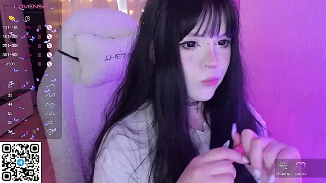 SelenaCute online show from 02.18.26