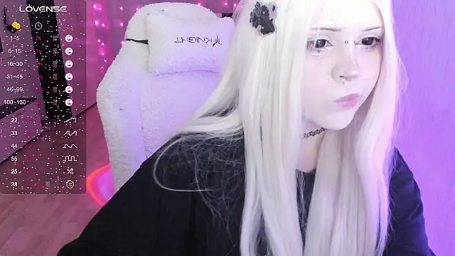 SelenaCute online show from 08.04.26