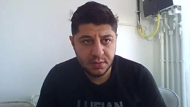 erkekkkadam online show from 01.01.25