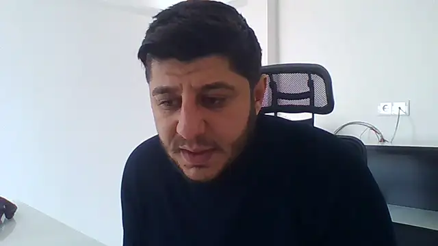 erkekkkadam online show from 01.15.25