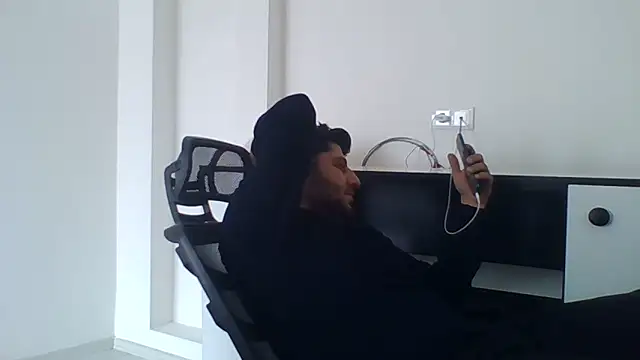 erkekkkadam online show from 01.15.25