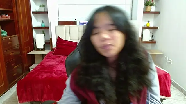 laureentt  online show from 01.17.25