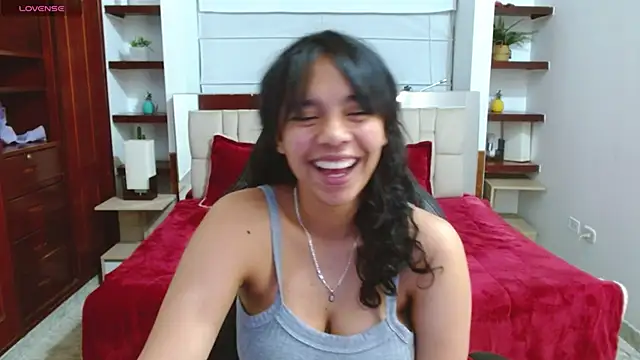 laureentt  online show from 01.28.25