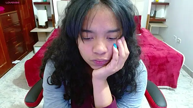 laureentt  online show from 01.29.25