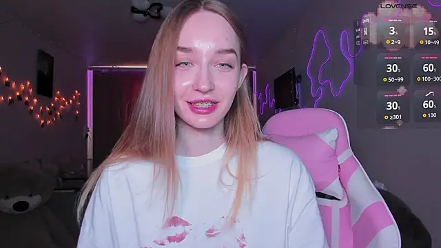 MoonDust online show from 03.23.26