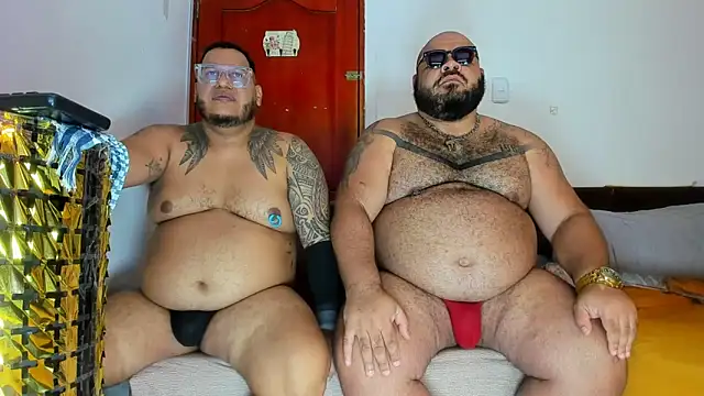 Snapshot of Latino_bigcock chatting on 02.15.26 Latino bigcock online show from 02.15.26