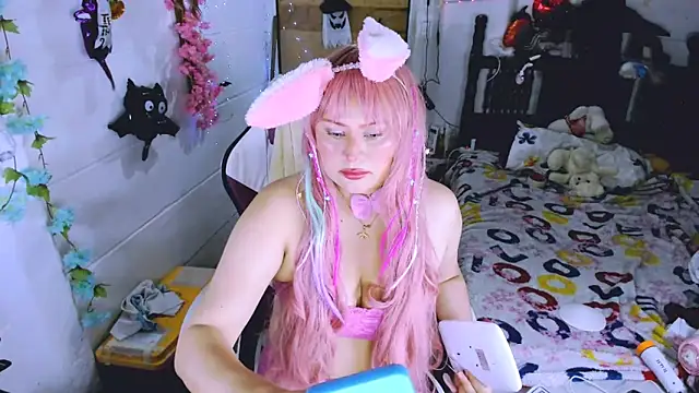 SofiaOlivares online show from 10.16.25