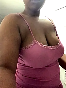 Snapshot of SweetHoneyBunz chatting on 09.22.25 SweetHoneyBunz online show from 09.22.25