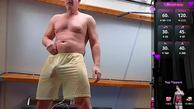 libo horny muscles online show from 01.06.25