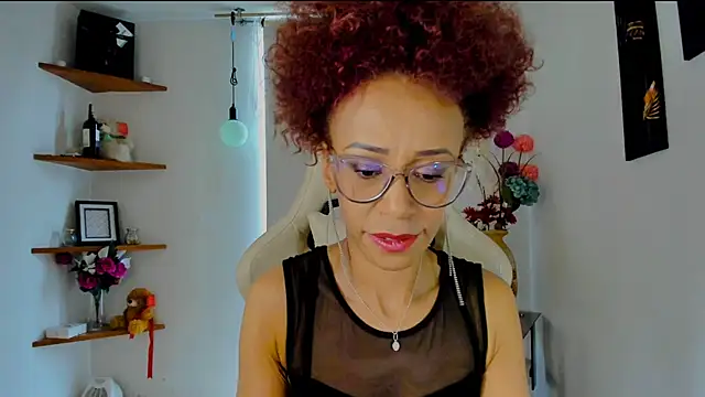 ScarlettMalbec online show from 12.06.24