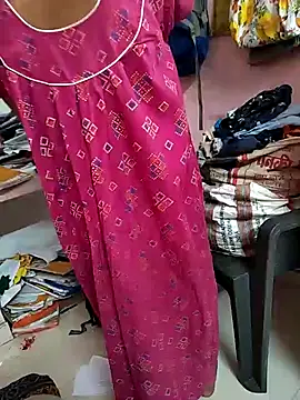 COUPLLE VILLAGE online show from 03.17.25