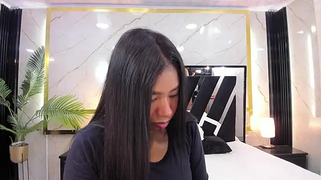 Lia-Anahiz online show from 01.18.25