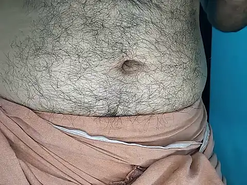 Snapshot of Sultryandrews chatting on 12.20.24 Sultryandrews online show from 12.20.24