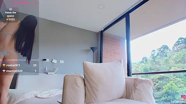 Helenbronwx online show from 02.04.26