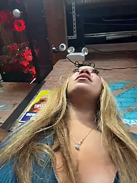 Bigbuttbrooklynn online show from 12.22.25