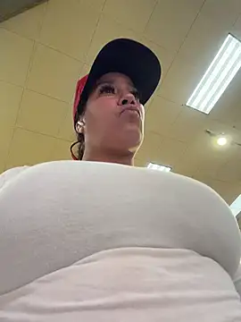 Bigbuttbrooklynn online show from 04.01.26