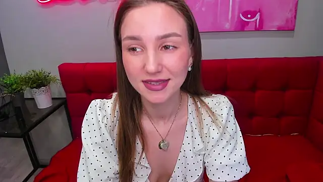 Snapshot of Inna_Lovely chatting on 06.04.26 Inna Lovely online show from 06.04.26
