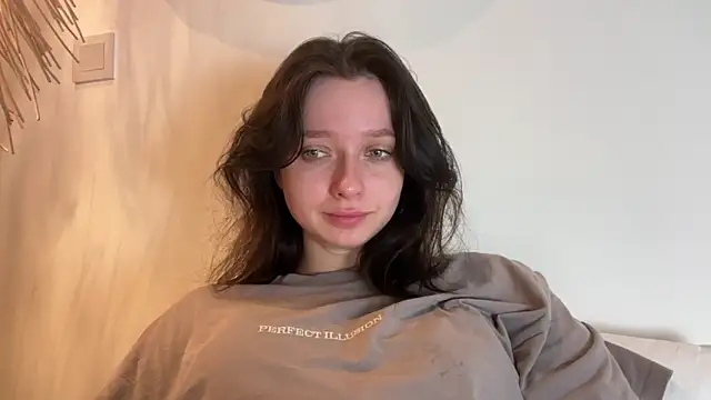 Snapshot of _liatris_ chatting on 12.25.24 liatris online show from 12.25.24