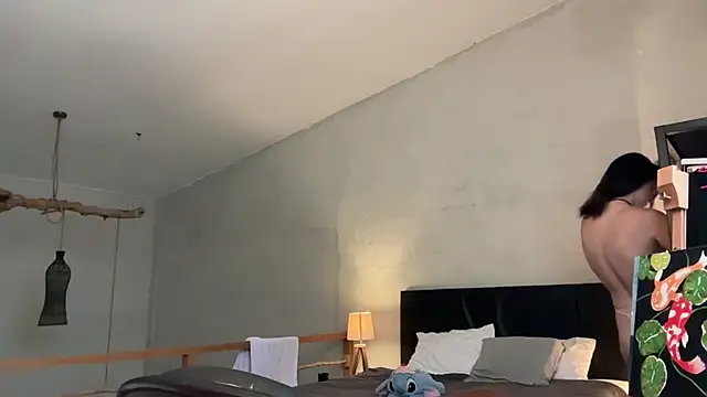 Snapshot of _liatris_ chatting on 02.27.25 liatris online show from 02.27.25