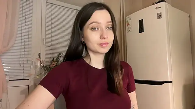 Snapshot of _liatris_ chatting on 11.27.25 liatris online show from 11.27.25