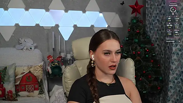 Snapshot of HarleyDeess chatting on 12.11.24 HarleyDeess online show from 12.11.24