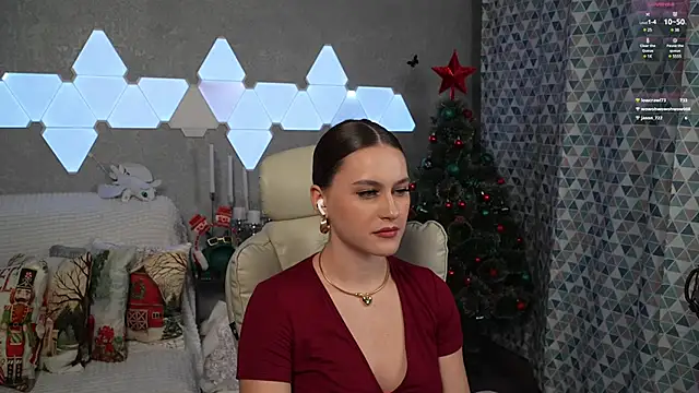 Snapshot of HarleyDeess chatting on 12.13.24 HarleyDeess online show from 12.13.24