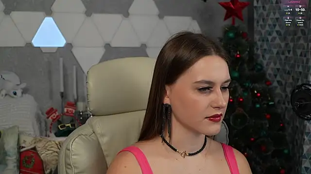 Snapshot of HarleyDeess chatting on 12.13.24 HarleyDeess online show from 12.13.24