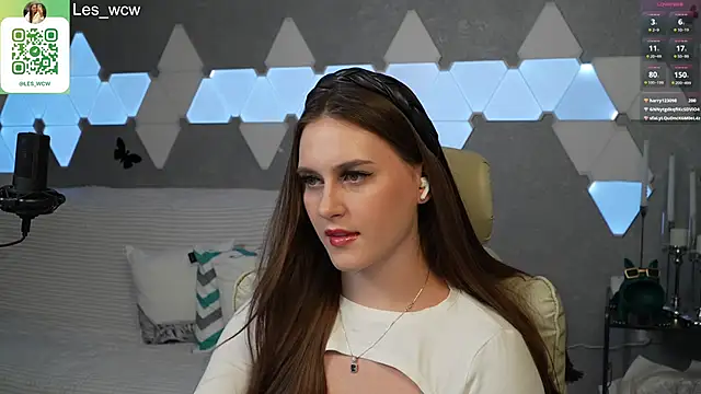 Snapshot of HarleyDeess chatting on 01.27.25 HarleyDeess online show from 01.27.25