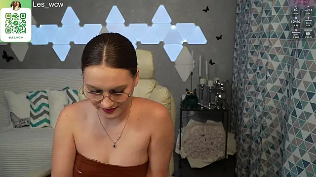 Snapshot of HarleyDeess chatting on 02.02.25 HarleyDeess online show from 02.02.25