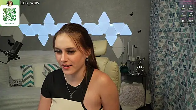 Snapshot of HarleyDeess chatting on 02.18.25 HarleyDeess online show from 02.18.25
