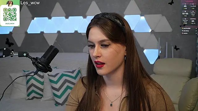 Snapshot of HarleyDeess chatting on 02.23.25 HarleyDeess online show from 02.23.25