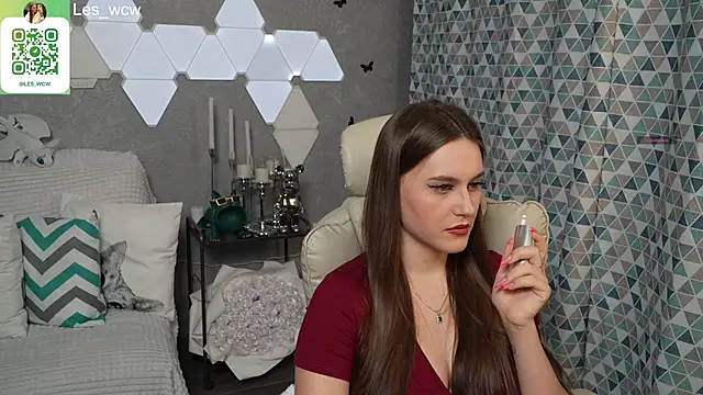 Snapshot of HarleyDeess chatting on 03.18.25 HarleyDeess online show from 03.18.25